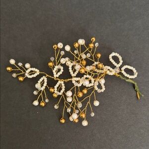 Gold and Pearl Floral Hairpiece